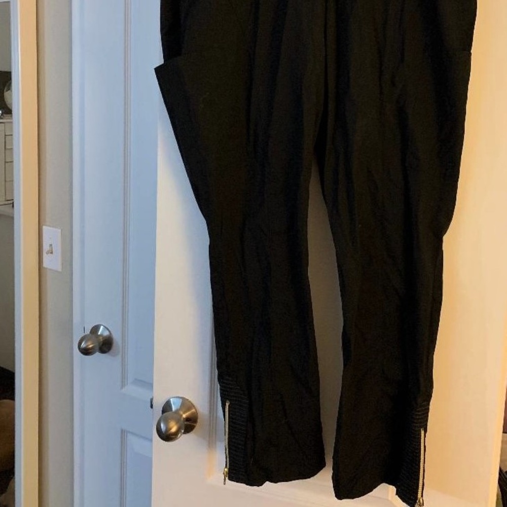 jaanuu black nursing pants brand new with tags